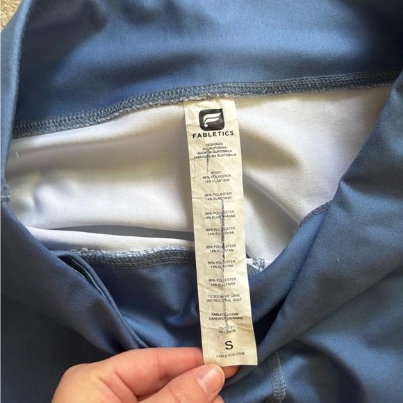 Fabletics Blue Leggings - Picture 2 of 3